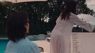 Anne Hathaway - WeCrashed s01e06e08 (2022) Nude Celebrity