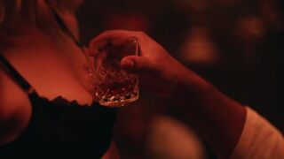 Antonia Desplat, Elektra Jansson-Kilbey great - Shantaram (2022)