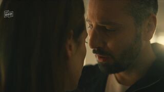 Antje Traue, Julia Koschitz nude - Am Anschlag - Die Macht der Kränkung (2021)s01e02