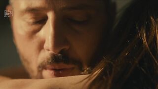 Antje Traue, Julia Koschitz nude - Am Anschlag - Die Macht der Kränkung (2021)s01e02