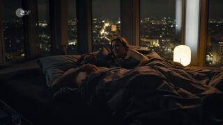 Marie Leuenberger, Vanessa Eckart hot ⭐ Laim und das Hasenherz (2022)