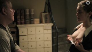 Valerie Stoll topless ⭐ Eldorado KaDeWe (2021)