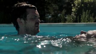 Karin Hanczewski, Alice Pehlivanyan nackte ⭐ Im Sommer wohnt er unten (2015)