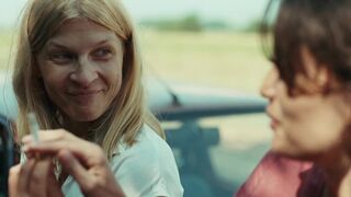 Celebrity Lesbian Kiss Scenes Laetitia Casta hot, Clémence Poésy sexy ⭐ Beyond the Horizon (2019)