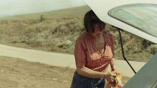 Celebrity Lesbian Kiss Scenes Laetitia Casta hot, Clémence Poésy sexy ⭐ Beyond the Horizon (2019)