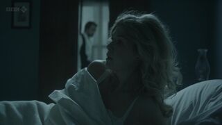 Nude Celebs Scene with Rosamund Pike -Women in Love (2011)