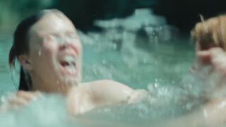 Hanna Hilsdorf hot, Saskia Rosendahl sexy - A Thin Line s01e05 (2023)