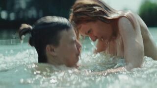 Hanna Hilsdorf hot, Saskia Rosendahl sexy - A Thin Line s01e05 (2023)