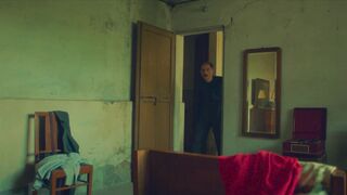 Paola Lavini - Volevo nascondermi (2020) topless scenes