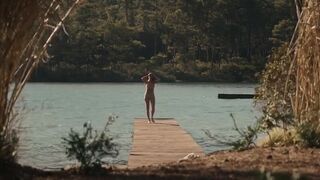 Serenay Sarıkaya nude - Shahmaran (2023) S01