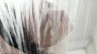 Laila Garin Nude ⭐ Um Outro Ensaio (2010)