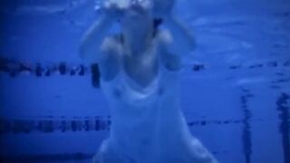 Agata Pisiewicz hot underwater scene ⭐ Etiuda operatorska (2023)