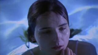 Agata Pisiewicz hot underwater scene ⭐ Etiuda operatorska (2023)