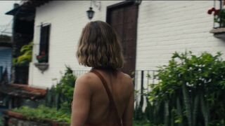 Aubrey Plaza sexy - Emily the Criminal (2022)