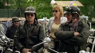 Ulrike Kriener topless - Nägel mit Köppen (2012)