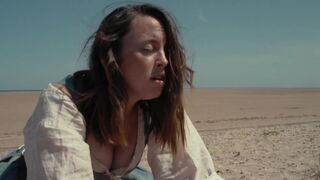 Short Nude Scene ⭐ Hannah Douglas topless ⭐ Lapwing (2021)