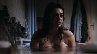 Hot Bathroom& Sex Scenes ⭐Valentina Lodovini, Carolina Crescentini nude ⭐ The 1000-Euro Generation (2009)