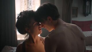 Hot Scene with Liv Lisa Fries nude - Bekenntnisse des Hochstaplers Felix Krull (2021)