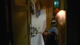 Malgorzata Neumann, Anna Bielecka sex - Korytarz (2004) lusty & peeping video