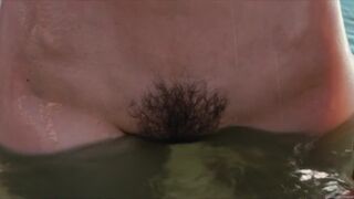 Explicit Pussy Scene || Naama Preis nude - La première (2022)