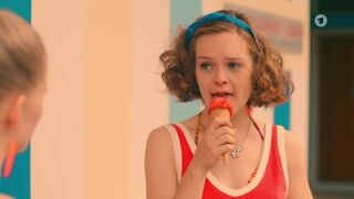 Liv Clasvogt, Miriam Schiweck etc other - Meine Mutter raubt die Braut (2022) Hot Video