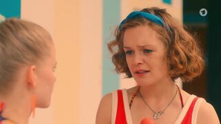 Liv Clasvogt, Miriam Schiweck etc other - Meine Mutter raubt die Braut (2022) Hot Video