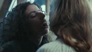 Anneke Sluiters nude, Khadija El Kharraz Alami naked ⭐ Lesbian Scenes ❤️ Splendid Isolation (2022)