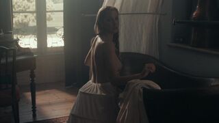 Kelly Reilly topless, Roxane Duran nude – The Cursed (2021)