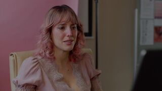 Natalia de Molina, Malena Alterio, Toni Acosta hot - Mirror Mirror (2022)