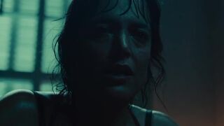 Vimala Pons sexy ⭐ Petite fleur (2022) labor scenes