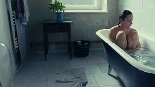 Magdalena Lermer nude ⭐ Kreise laufen (2020)