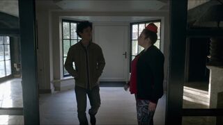 Sarah Grosjean hot - Habib, la grande aventure (2022)