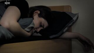 Lisa Vicari nude ⭐ Am Ende der Worte (2021)