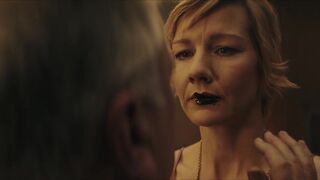 Pheline Roggan sexy, Sandra Hüller hot - Das schwarze Quadrat (2021)