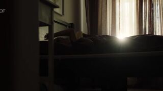Lisa Potthoff Nude ❤️ Eine riskante Entscheidung (2022)