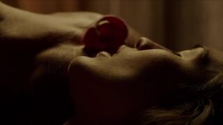 Laura Moray nudity, Megan Montaner, Carla Díaz - The Hunt (2020) s01e05-07 Adult Bikini Scene