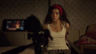 Laura Moray nudity, Megan Montaner, Carla Díaz - The Hunt (2020) s01e05-07 Adult Bikini Scene