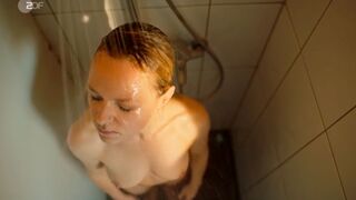 Bathroom Scene ⭐ Lisa Wagner nude ⭐ Kommissarin Heller s01e10 (2019)