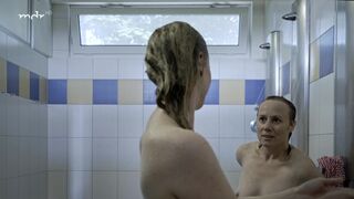 Eva Löbau, Nele Kießling nackte ⭐ Fredda Meyer (2021)