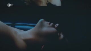 Luise Emilie Tschersich, Nicola-Rabea Langrzik nude - Blutige Anfanger (2022)
