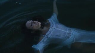 Gordana Djokic - Tišina (2020) topless episode