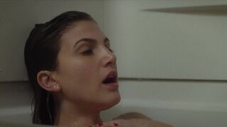 Sophie Kargman hot - Retreat (2015) Bath Scene