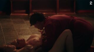 Lea Forbes, Celina Larsen nude erotic scene ⭐ Kids in Crime s01e06 (2022)