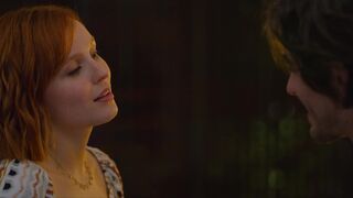 Larissa Manoela hot - Lulli (2021) Bedroom Sexy Scene