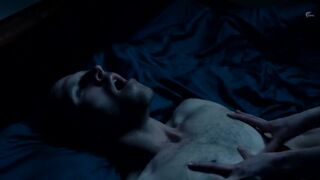 Iga Gorecka nude sex scene ⭐ Krucjata (2022) s01-e01