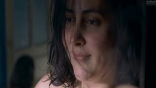 Zorica Nusheva nude ⭐ Gospod postoi, imeto i' e Petrunija (2019)