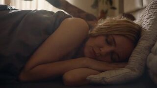 Stefanie Stappenbeck hot ⭐ Retoure s01e01 (2022)