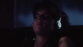 Elise Richards, Lisa Orgolini nude ⭐ Trick or Treat (1986)