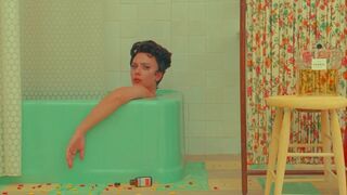 Bathroom Celebs Nudity Scene | Scarlett Johansson nude, Katy Heffernan-Smith naked - Asteroid City (2023)