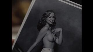 Nude Celebrity scene ⭐ Ana de Armas nude ⭐ Blonde (2022)
